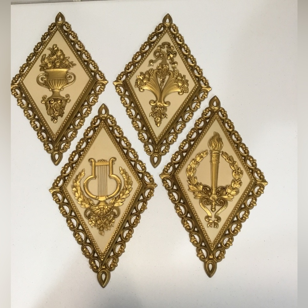 4 Vintage Homeco Wall Decor Plastic Gold Key Diamond Shape